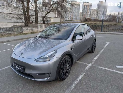 Tesla Model Y 2024 - фото 6