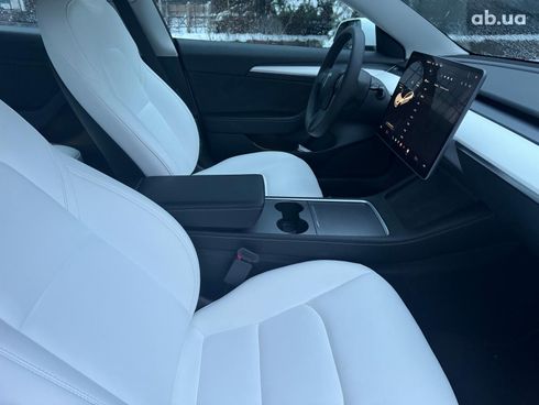 Tesla Model 3 2021 белый - фото 26