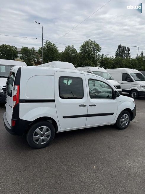 Renault Kangoo 2020 - фото 12