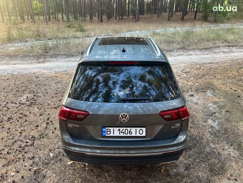 Volkswagen Tiguan Allspace 2018 серый - фото 17