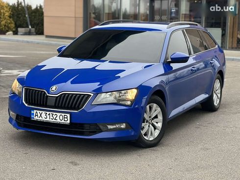 Skoda Superb 2018 - фото 12