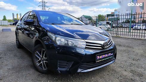 Toyota Corolla 2013 - фото 3