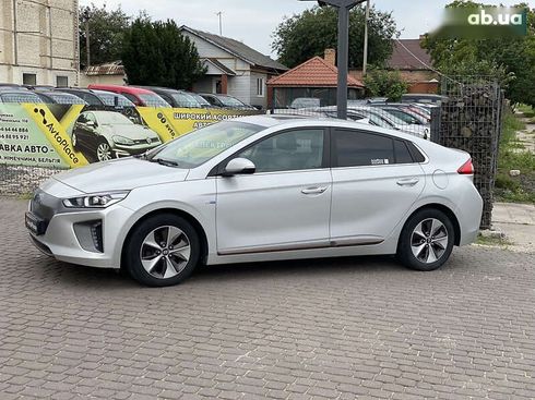 Hyundai Ioniq 2017 - фото 16