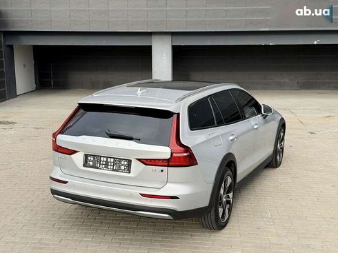 Volvo V60 Cross Country 2024 - фото 29
