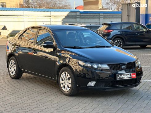 Kia Cerato 2009 черный - фото 3
