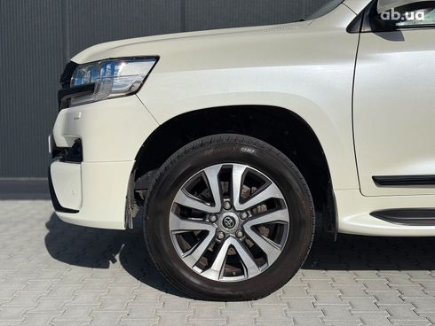 Toyota land cruiser 200 2016 белый - фото 12