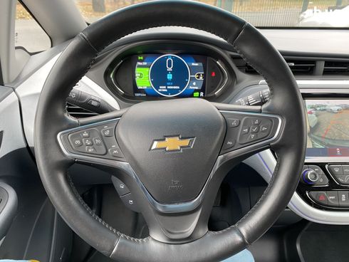 Chevrolet Bolt 2018 серый - фото 13