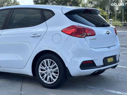 Kia Cee'd 2013 - фото 22