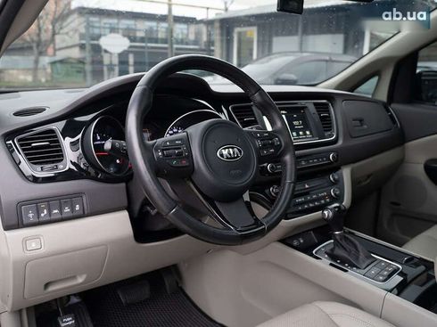 Kia Carnival 2014 - фото 24