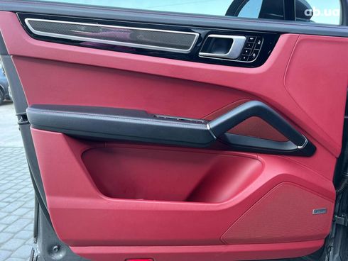 Porsche Cayenne 2019 серый - фото 15