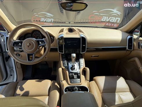 Porsche Cayenne 2016 - фото 18