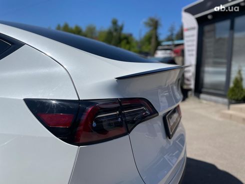 Tesla Model Y 2021 белый - фото 16