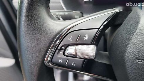 Skoda Octavia 2021 - фото 8