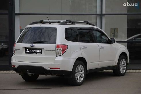 Subaru Forester 2011 - фото 2