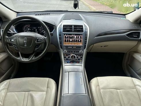 Lincoln MKZ 2017 - фото 23