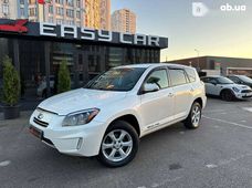 Продажа б/у Toyota RAV4 2014 года в Киеве - купить на Автобазаре