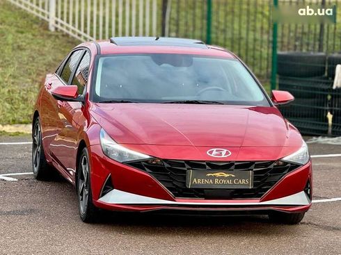 Hyundai Elantra 2022 - фото 9