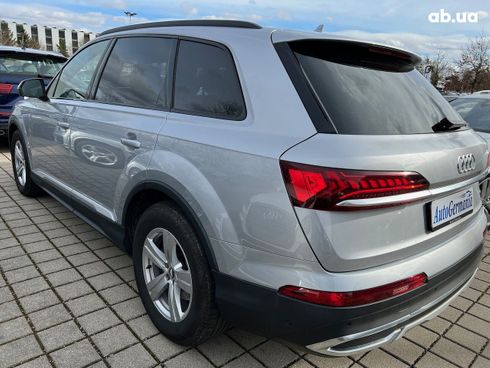 Audi Q7 2021 - фото 35