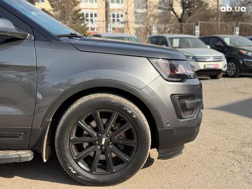 Ford Explorer 2016 серый - фото 15