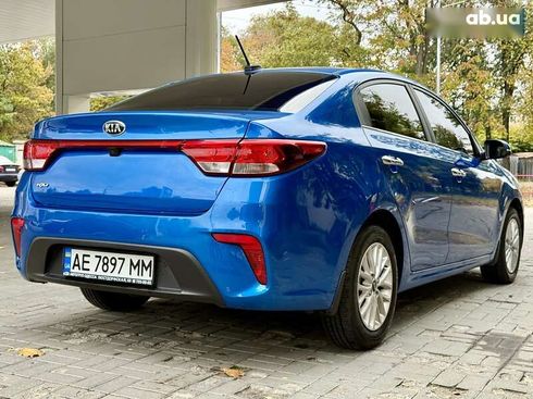 Kia Rio 2018 - фото 12