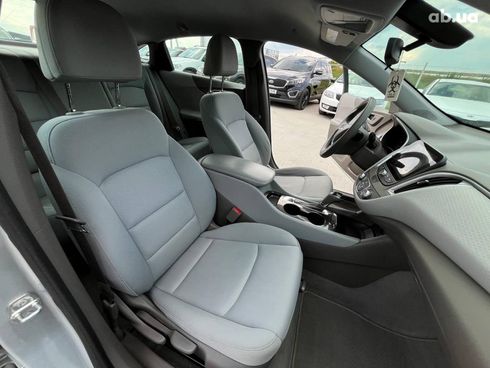 Chevrolet Malibu 2019 серый - фото 23