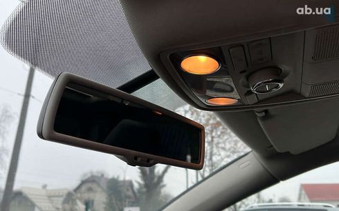 Volkswagen Touran 2011 - фото 17