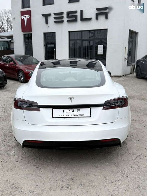 Tesla Model S 2021 - фото 10