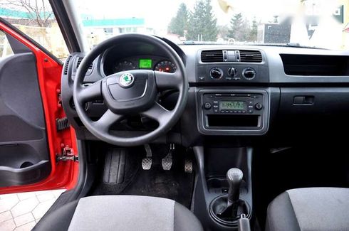 Skoda Fabia 2012 - фото 18