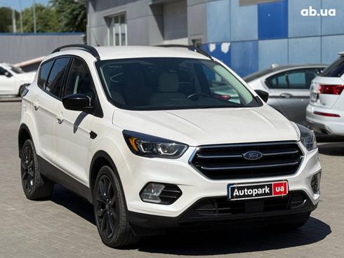 Ford Escape 2018 белый - фото 3