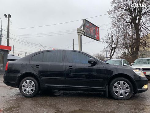 Skoda Octavia 2010 черный - фото 4