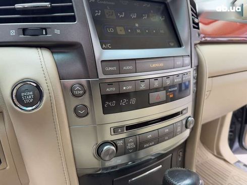 Lexus LX 2008 - фото 26