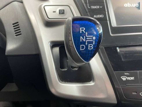 Toyota Prius 2012 - фото 28
