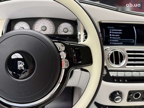 Rolls-Royce Wraith 2020 - фото 30