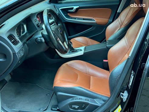 Volvo S60 2017 черный - фото 15