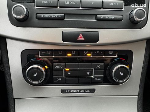 Volkswagen Passat 2011 серый - фото 17