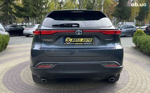 Toyota Venza 2021 - фото 6