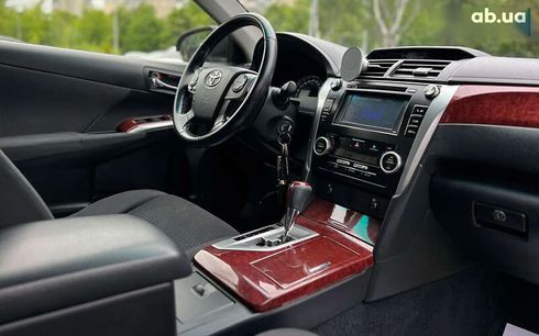 Toyota Camry 2014 - фото 10
