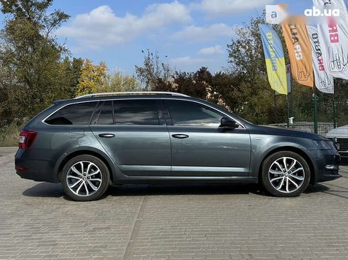 Skoda Octavia 2020 - фото 24