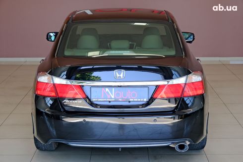 Honda Accord 2015 черный - фото 6