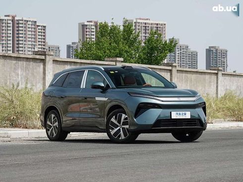 BYD Tang 2025 - фото 3
