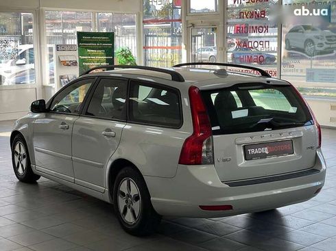 Volvo V50 2010 - фото 8