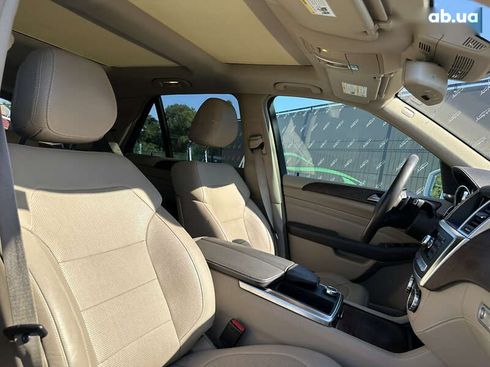 Mercedes-Benz M-Класс 2015 - фото 29