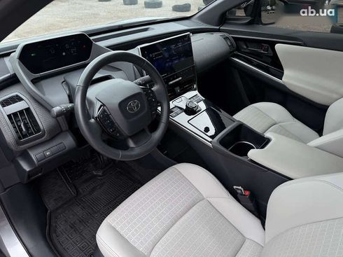 Toyota bZ 2023 - фото 27