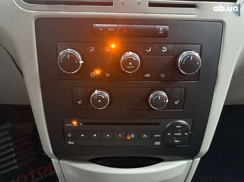 Volkswagen Routan 2013 - фото 28