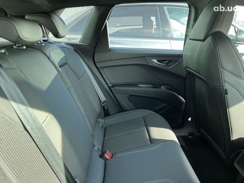 Audi Q4 e-tron 2024 - фото 24