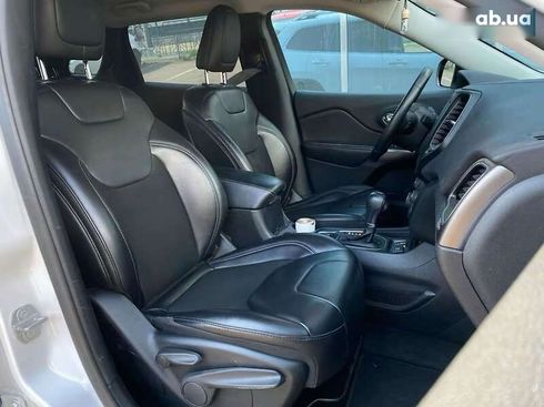 Jeep Cherokee 2018 - фото 19