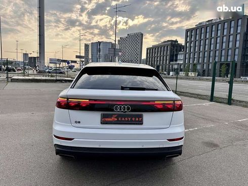 Audi Q8 2023 - фото 27