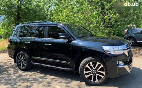 Toyota Land Cruiser 2017 - фото 14