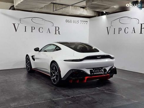 Aston Martin Vantage 2021 - фото 8