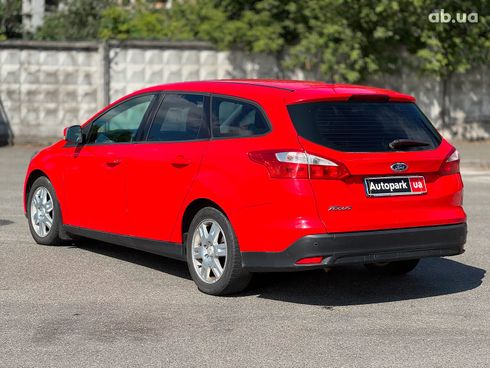Ford Focus 2013 красный - фото 8